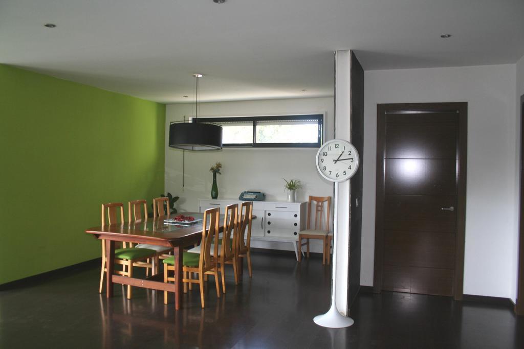 Casa Ceca De La Playa Y Barcelona, Con Piscina Climatizada Y Jacuzzi Βίλα Vallromanes Δωμάτιο φωτογραφία